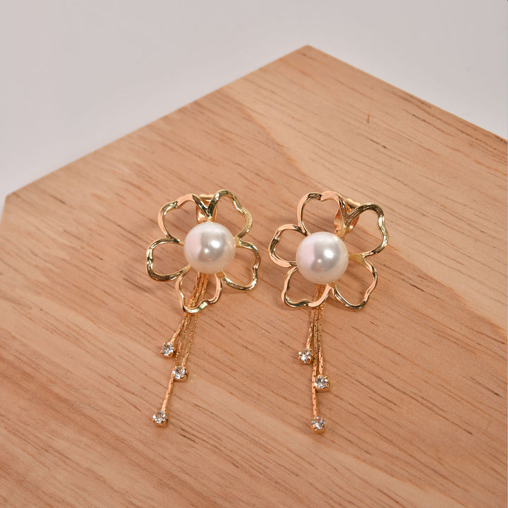 Boucles d'oreilles FLORA perle de culture / fermoir strass