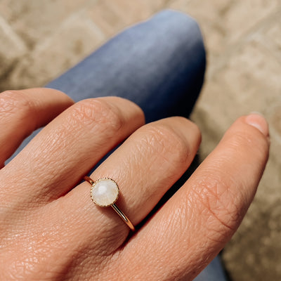 Bague JEANNETTE plaqué or / pierre de lune