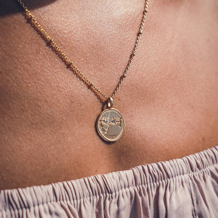 Pendentif Astrologie plaqué or